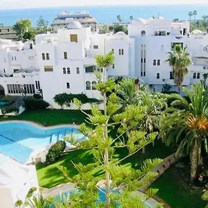 https://estupendo-apartamento-reformado-con-vistas-al-mar.es-andalucia.com